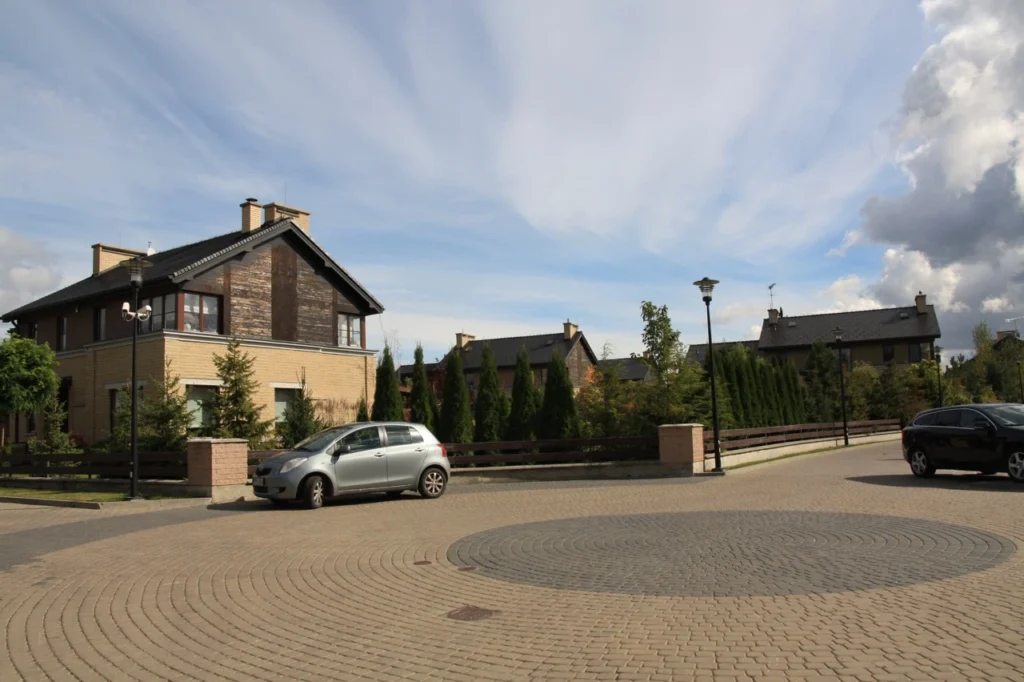 Residential Neighbourhood 31