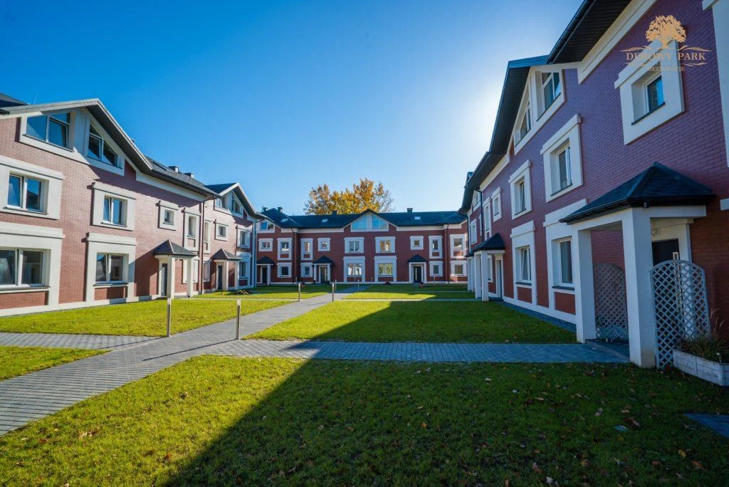 Residential Neighbourhood 32