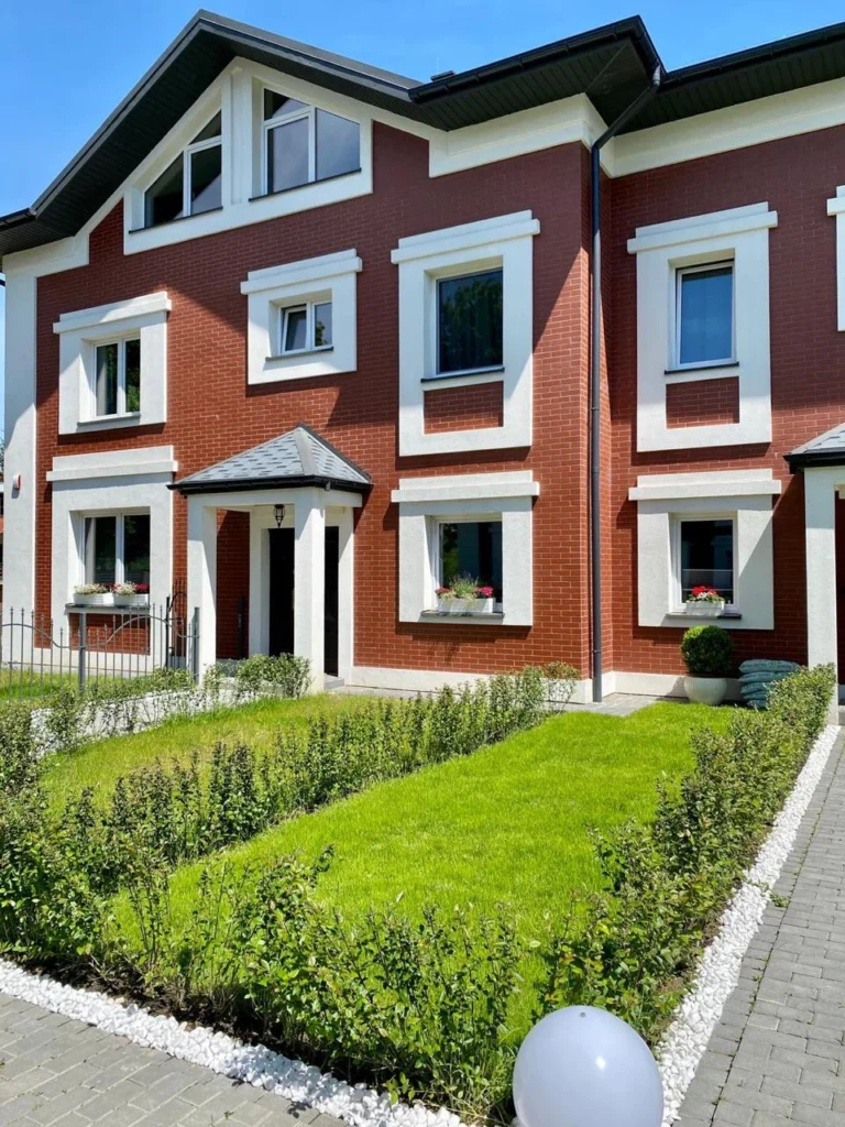 Residential Neighbourhood 33
