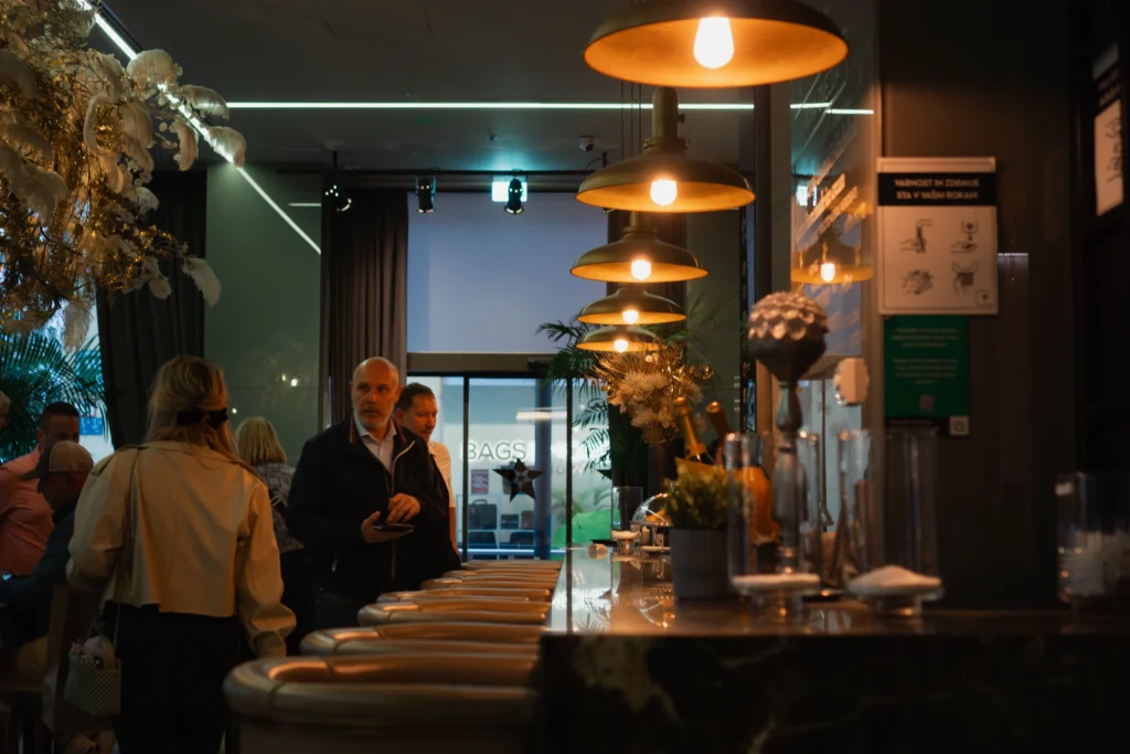 Restaurants 4