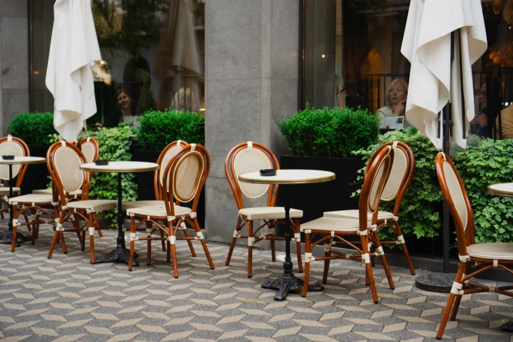 Restaurants 7