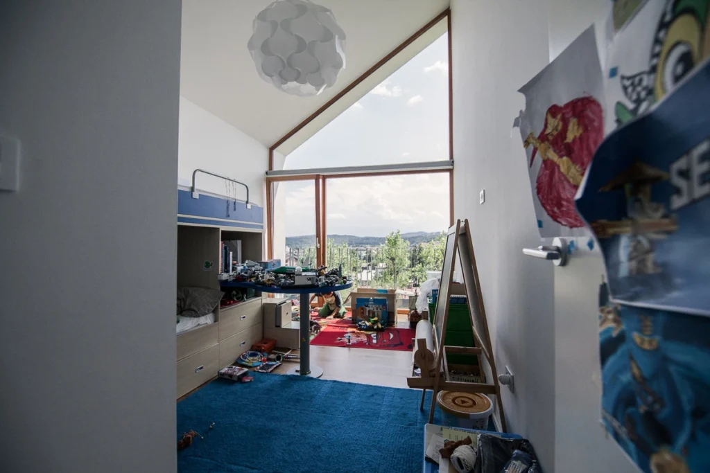 Houses / Apartments 5