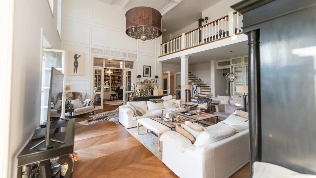 Luxury Villas 7