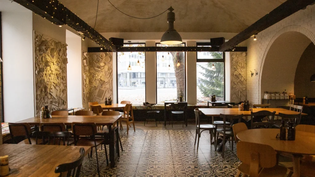 Restaurants 18