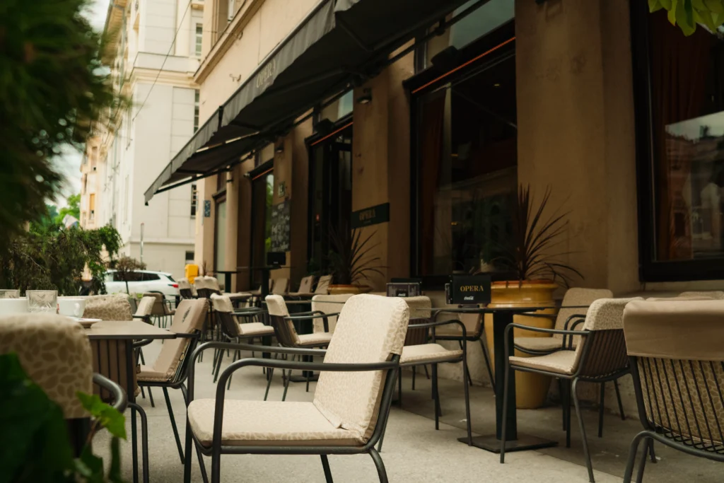 Restaurants 24