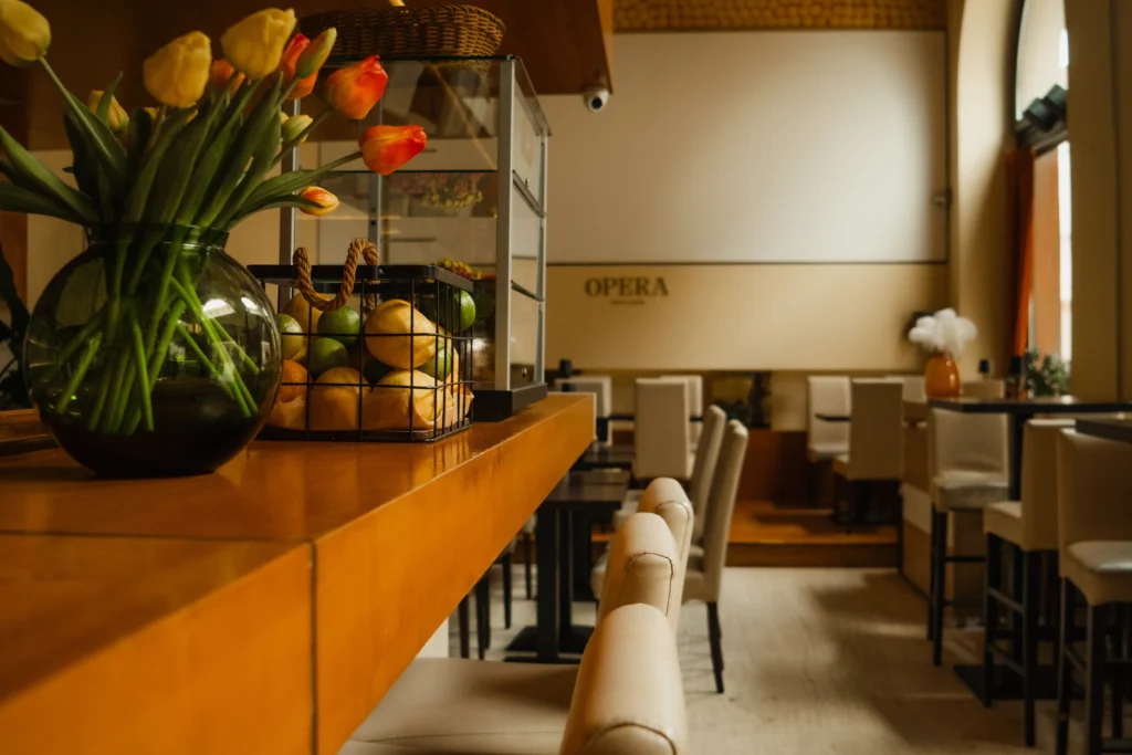 Restaurants 27