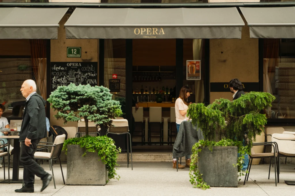 Restaurants 30