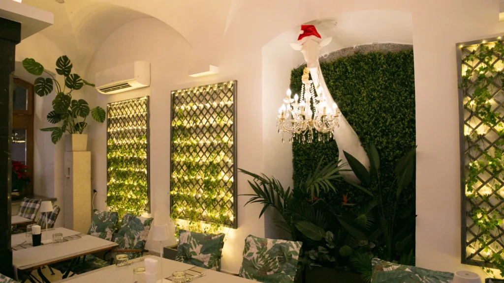 Restaurants 52