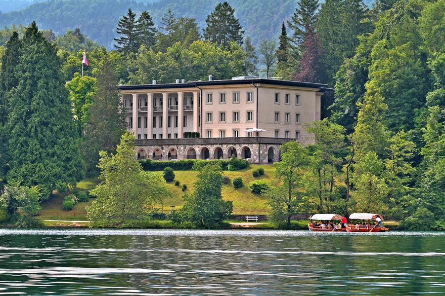 Luxury Villas 20