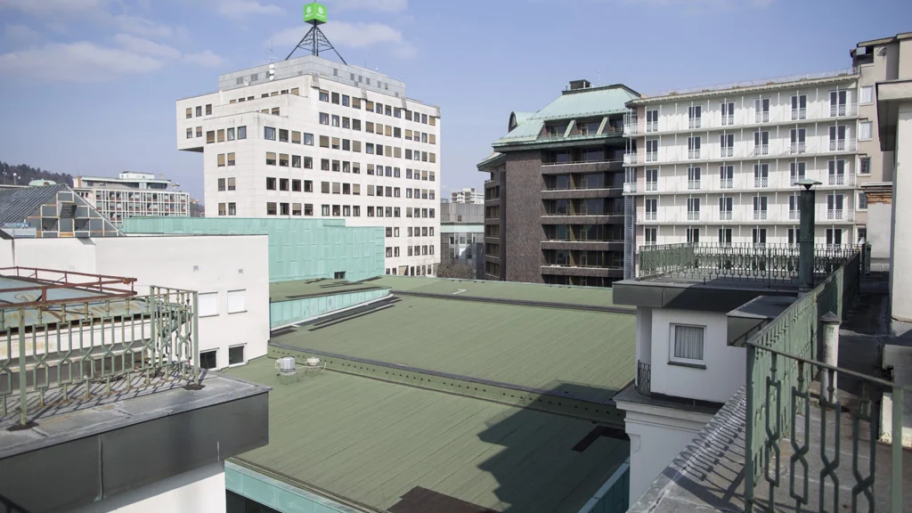 Rooftop 19