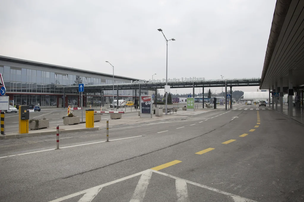 Transport / Roads / Train Stations / Airports 9