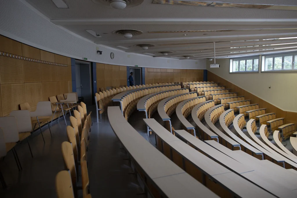 Schools & Universities 68