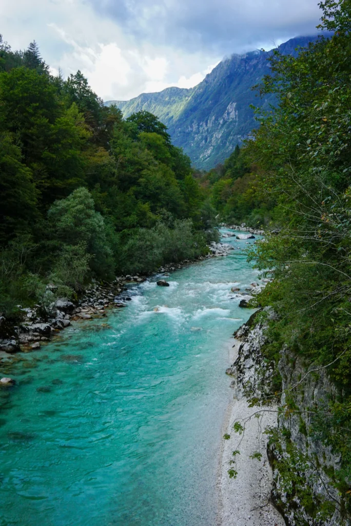 Rivers / Lakes 23