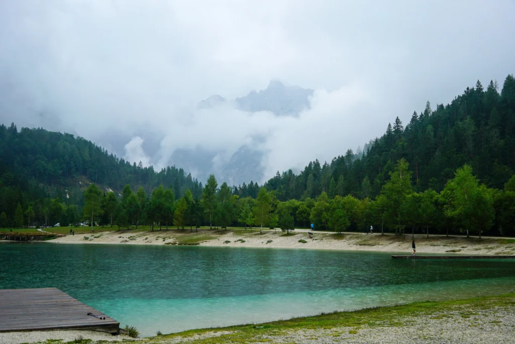 Rivers / Lakes 37
