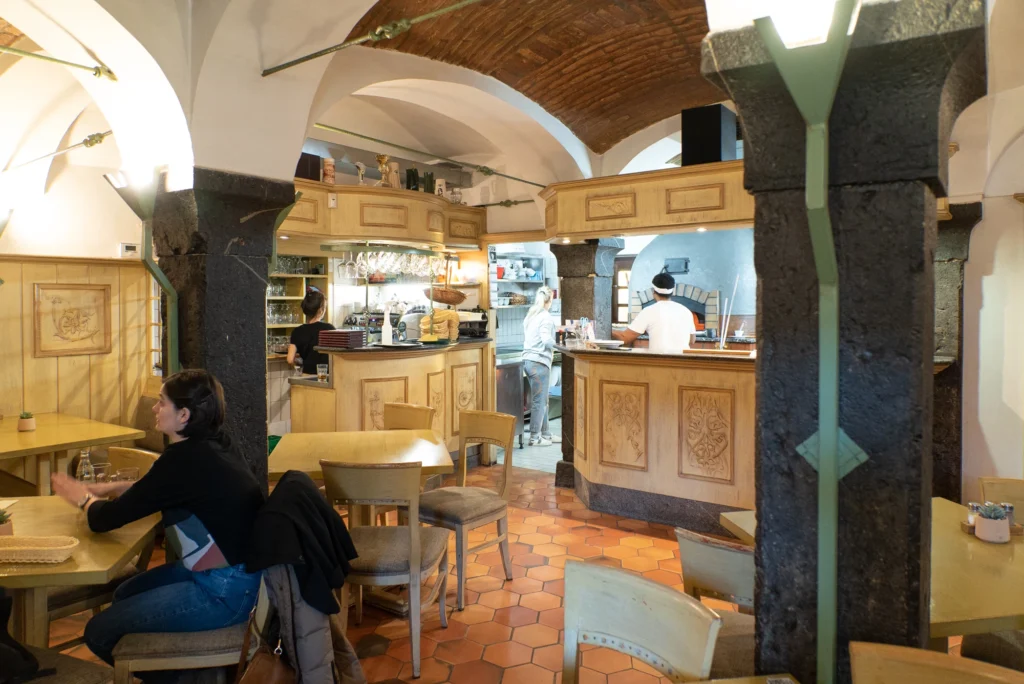 Restaurants 92