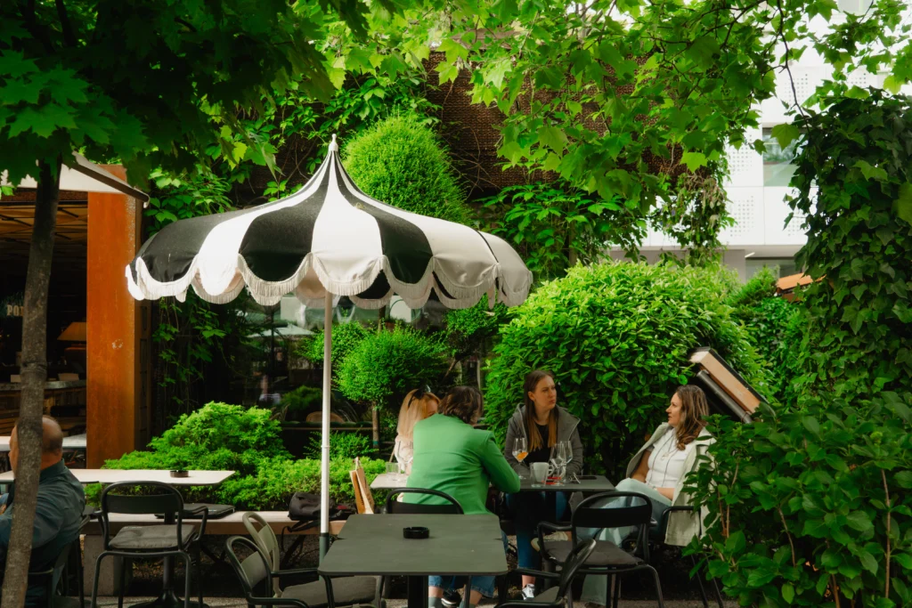Restaurants 95