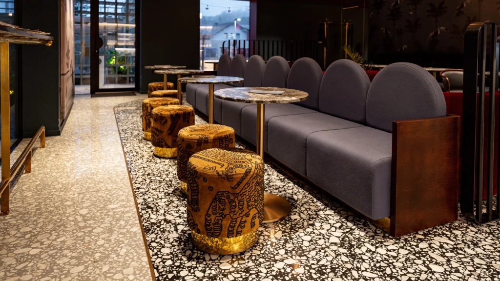 Restaurants 104