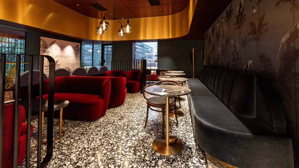 Restaurants 106