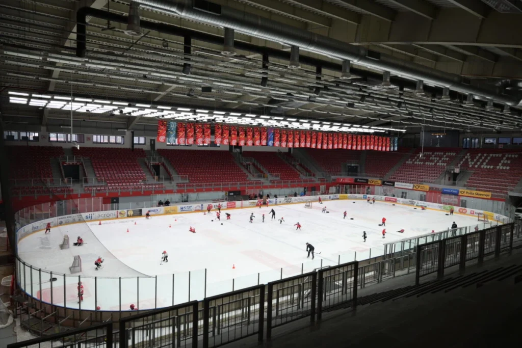 Sports Facilities / Stadiums / Fitness Centers 21