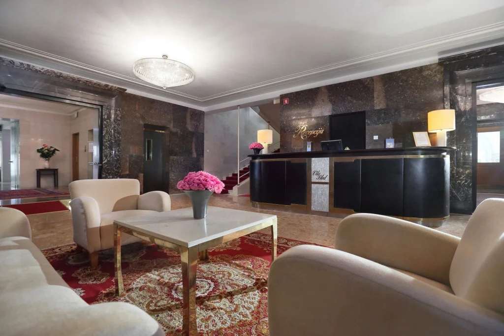 Luxury Villas 31