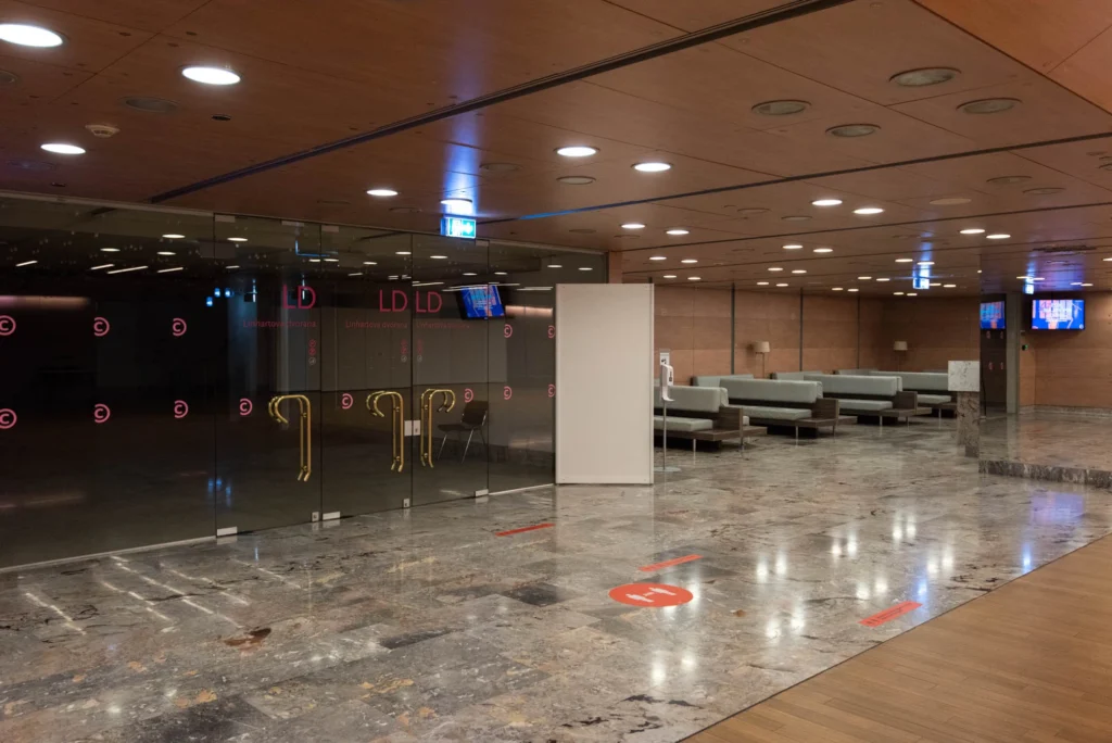 Event Spaces 43